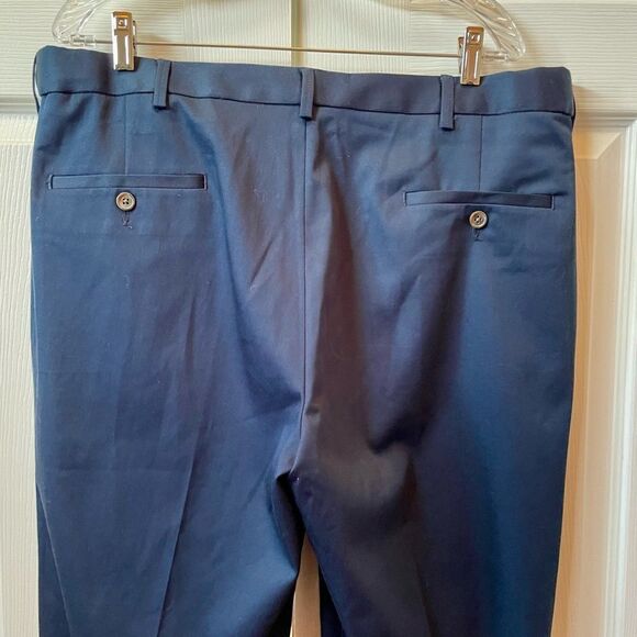 NAVY BLUE HAGGAR CLASSIC FIT PREMIUM NO IRON KHAKI WORN ONCE SIZE 38x29 EC - Picture 6 of 7